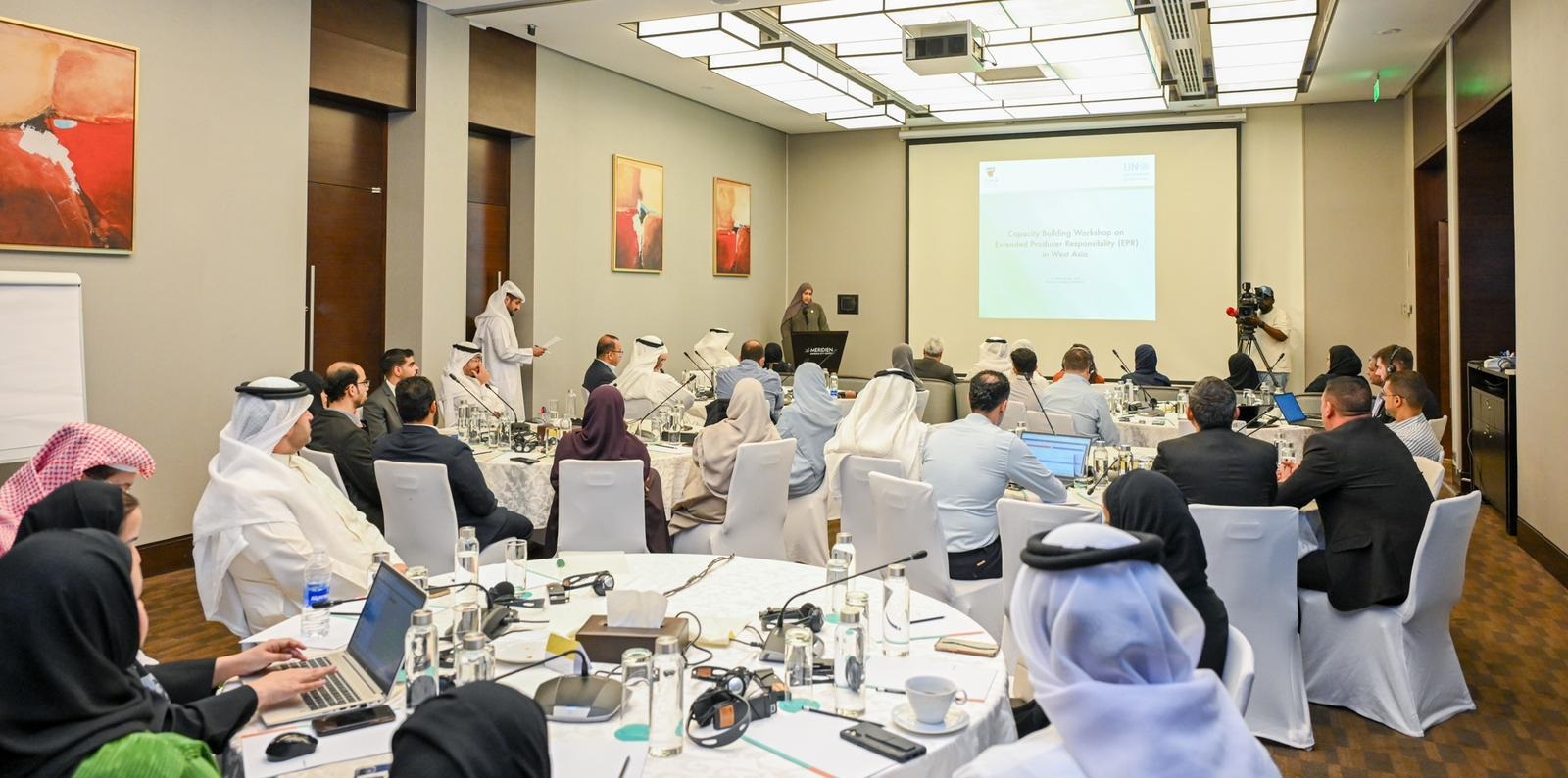  Organised by the Supreme Council for the Environment and the UNEP: Assistant Professor at the Arabian Gulf University Participates in Workshop on “EPR” 