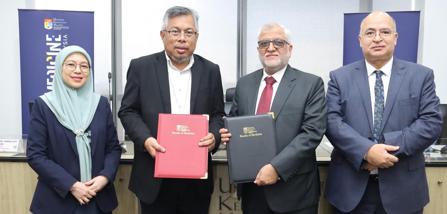 AGU and Universiti Kebangsaan Malaysia (UKM) Sign MoU to Boost Academic and Research Collaboration