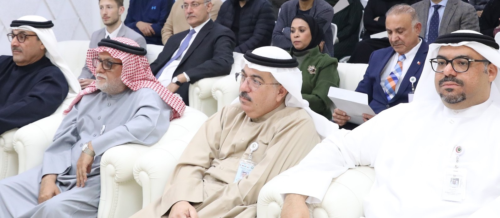  Arabian Gulf University Celebrates the 13th Cohort of MBA Students in Collaboration with ESSEC Business School