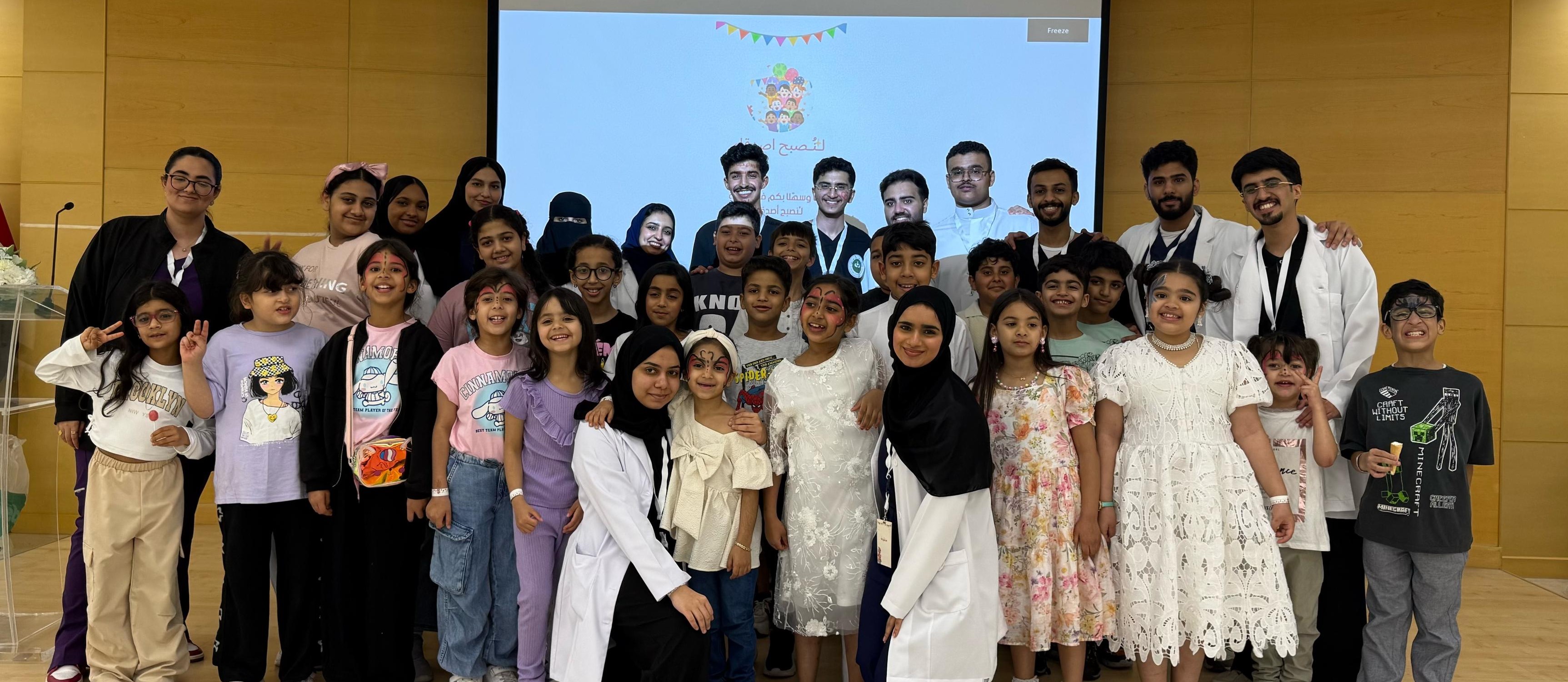 AGU Student Council Visits Children at Salmaniya Medical Complex and Al Sanabel Orphans Care Society Through the “Let’s Become Friends” Initiative