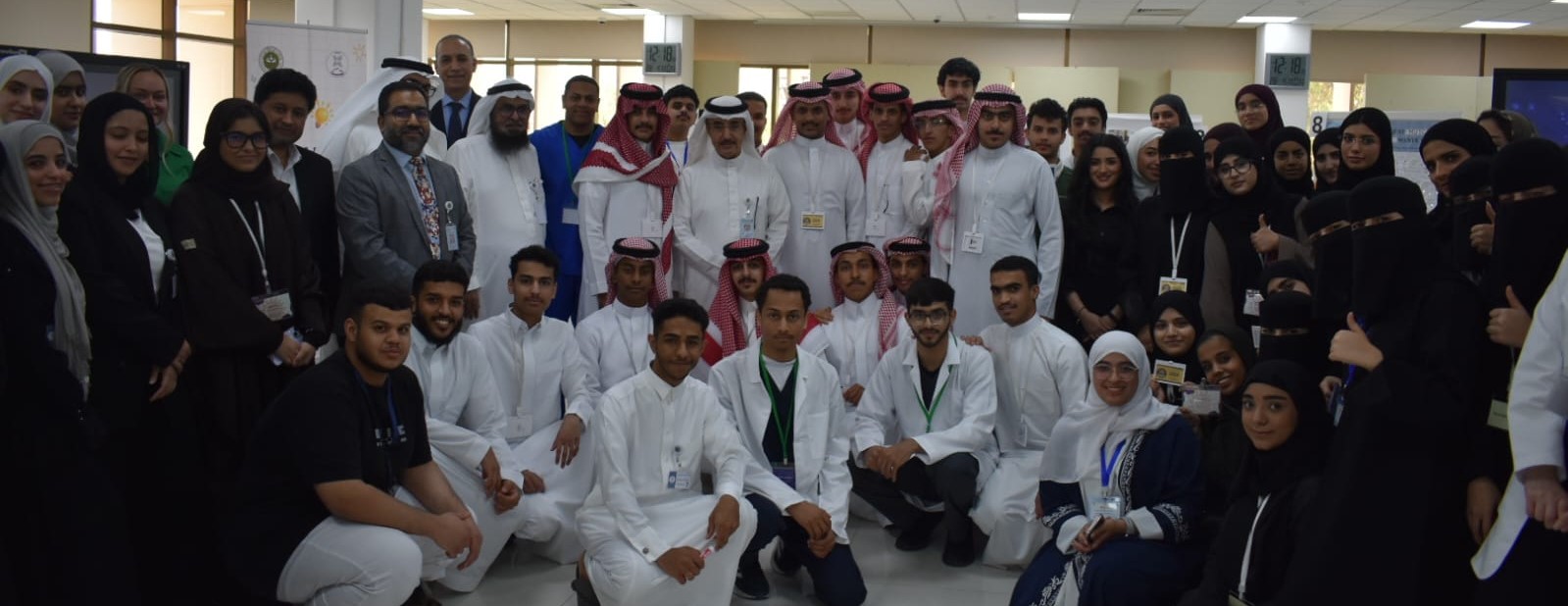 Arabian Gulf University Organises Project Exhibition for Preparatory Year Students 2025