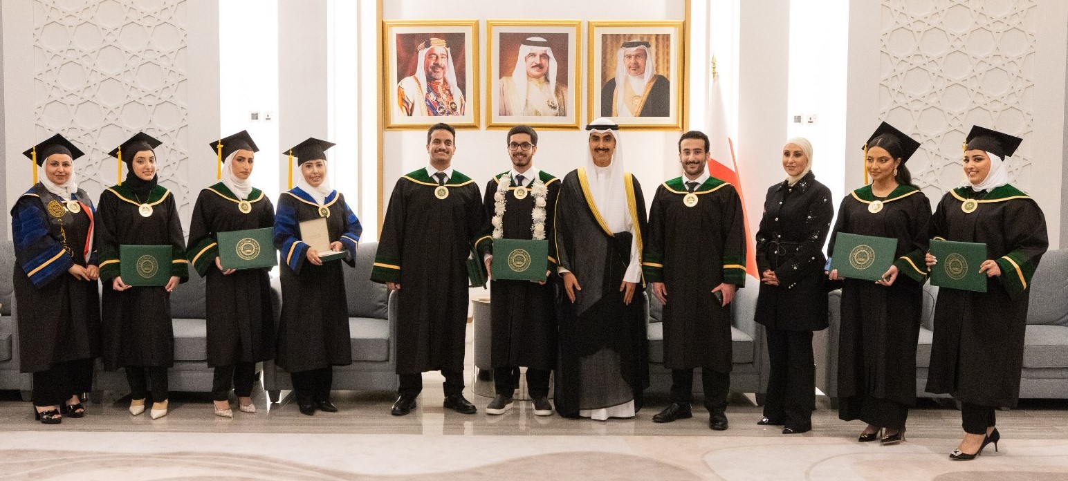 Kuwaiti Ambassador to Bahrain: Medical Graduates are a Pillar to Kuwait's Health Sector