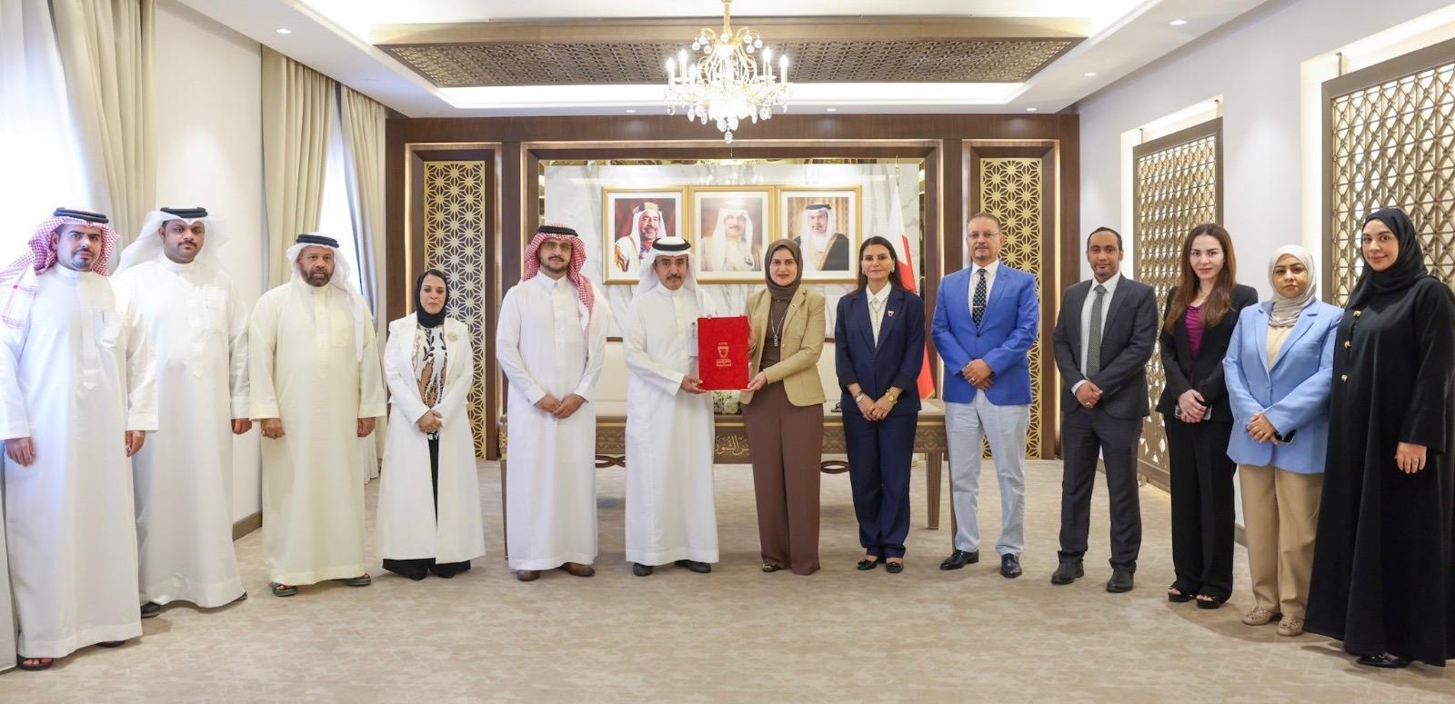 Shura Council, AGU sign cooperation agreement in training, scientific research