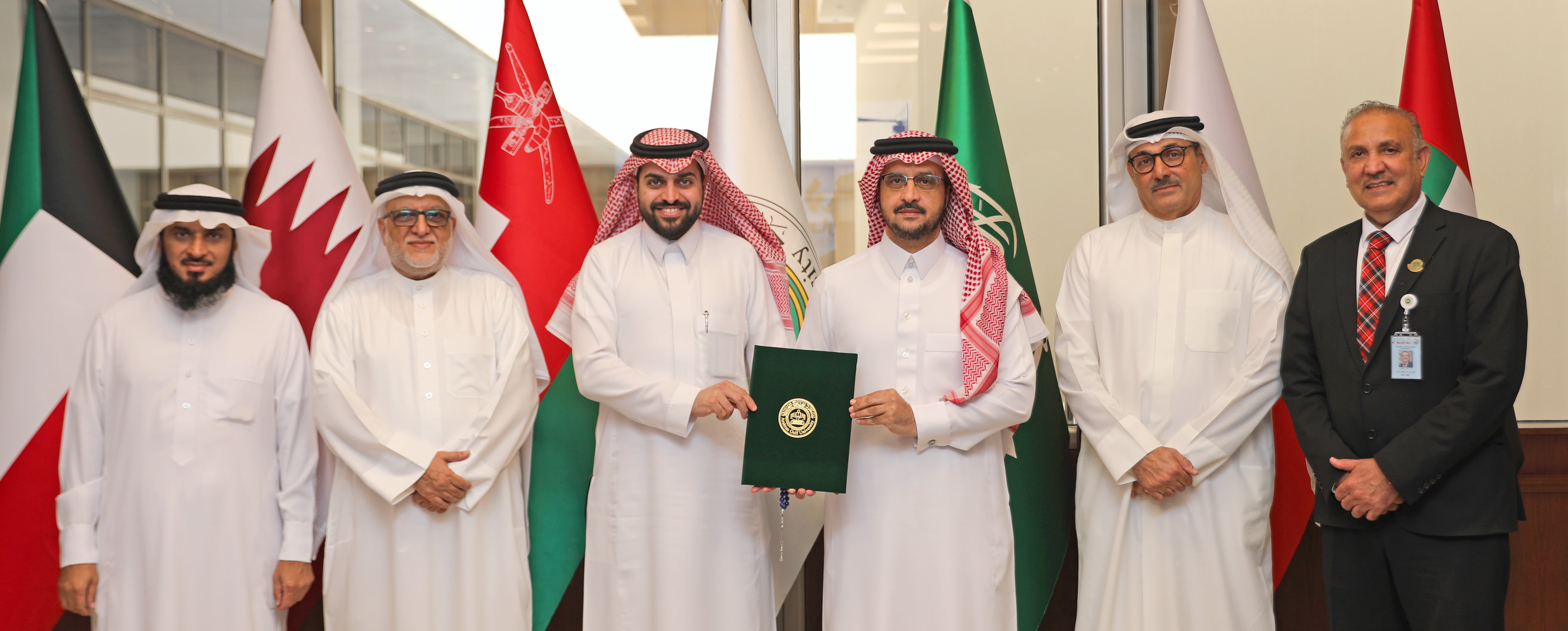 AGU Signs Agreement with “Maaref” to Launch a Professional Diploma in Non-Profit and Endowment Investment